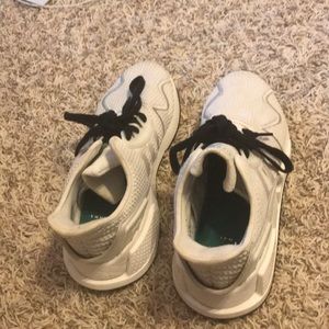 Meet your Posher, Brenna